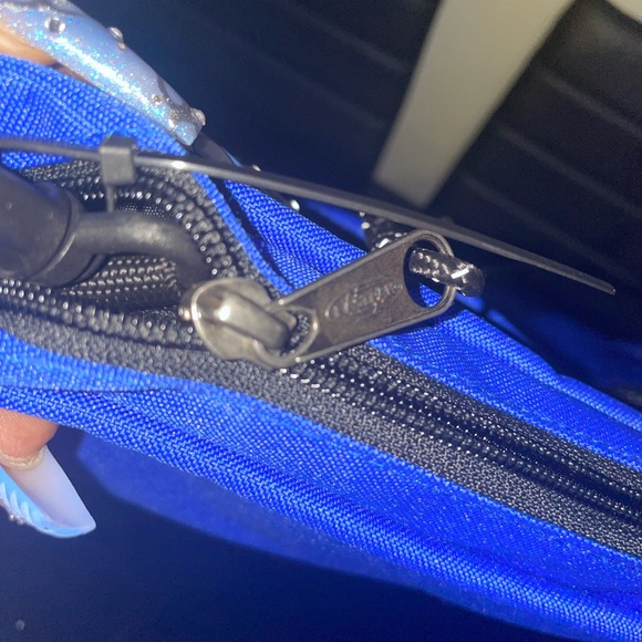 Large Eastpak x Telfar Shopper - Painter's Tape - Picture 6 of 10